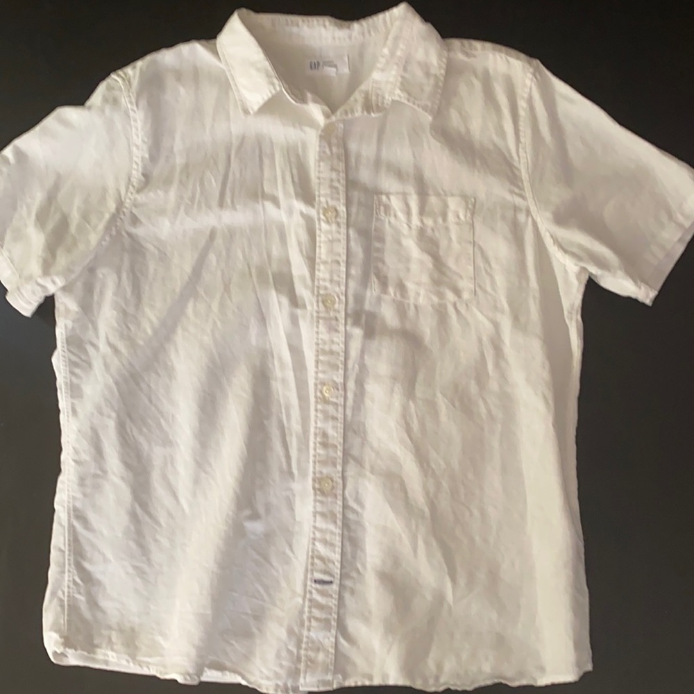 Gap men’s white button down shirt